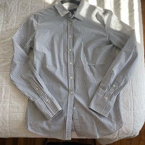 Banana Republic Button Down Riley Tailored Fit  Long Sleeve